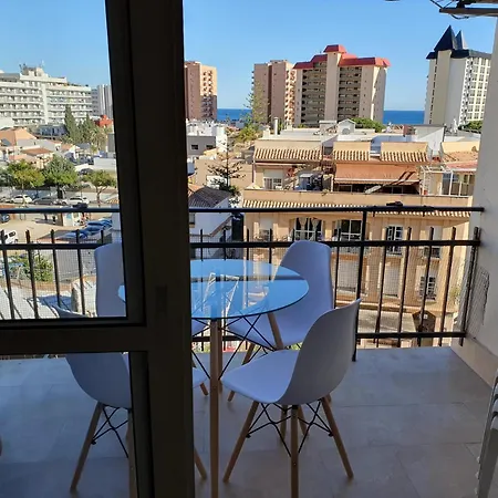 Apartamento Con Terraza Y Vistas Al Mar Apartment Fuengirola