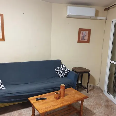 Apartamento Con Terraza Y Vistas Al Mar Apartment
